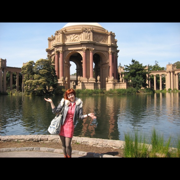 Meet your Posher, Aimee - Picture 6 of 8